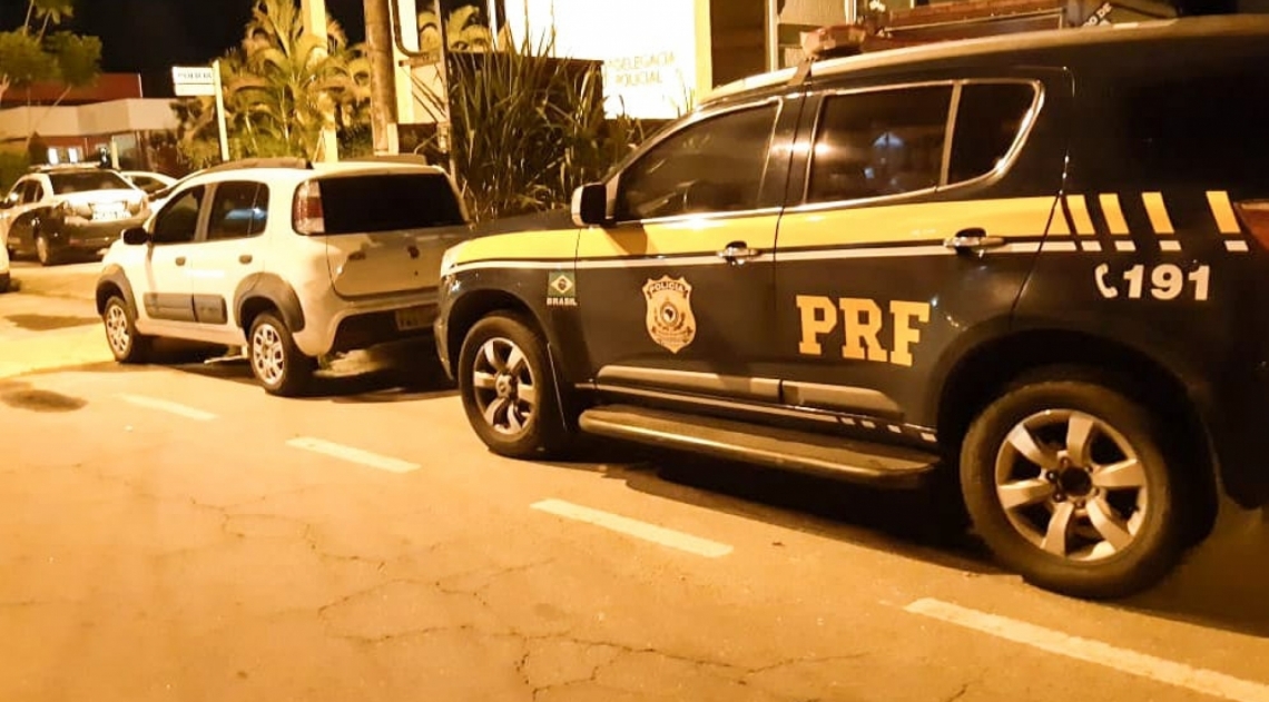 Policiais realizavam blitz na Dutra, quando abordaram um carro, com um ocupante. 
 - Divulgação