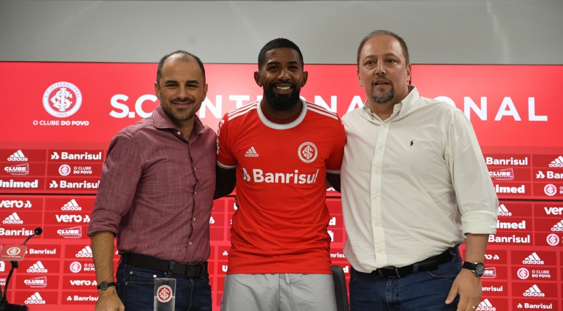Rodinei é apresentado pelo Inter - Reprodução Internacional