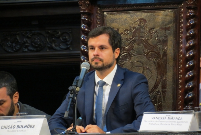 Chicão Bulhões fala sobre a crise da água.