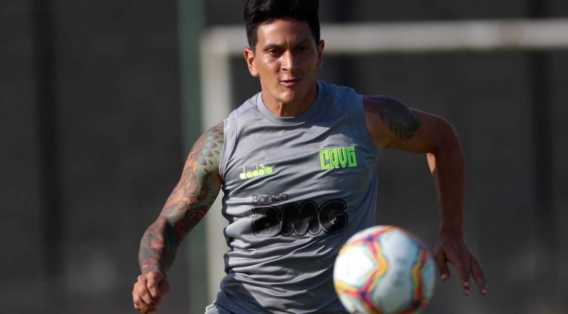 Germán Cano: intimidade com a bola e faro de gol