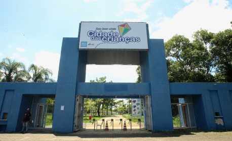 Polícia abre inquérito para investigar sumiço de gerador no planetário em Santa Cruz