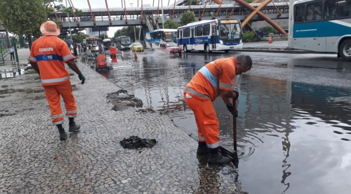 Chuva causa alagamentos na cidade - Divulgação