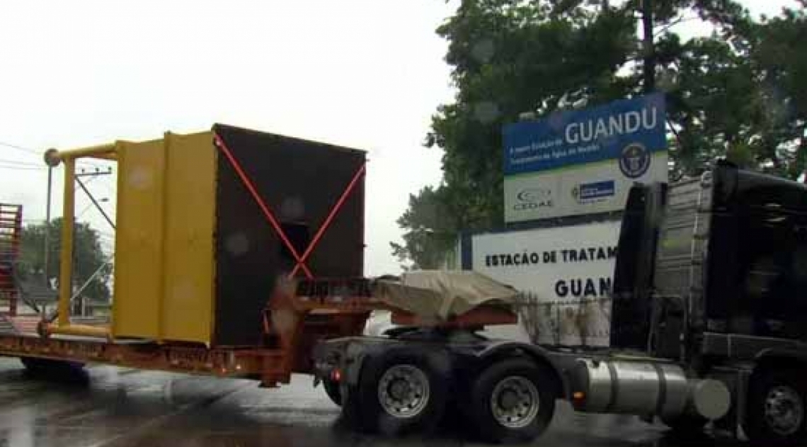 Maquinário chegou à estação na manhã desta sexta