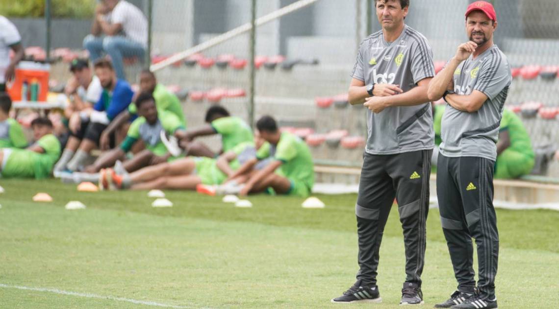 Mauricio com o seu auxiliar Marcio Torres