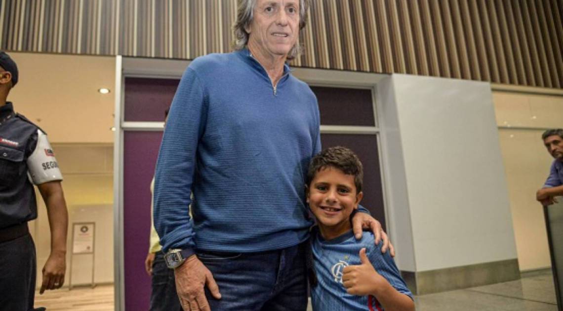 No retorno ao Rio, Jesus disse que pretende conversar com Gabriel Barbosa  - Alexandre Vidal/Flamengo