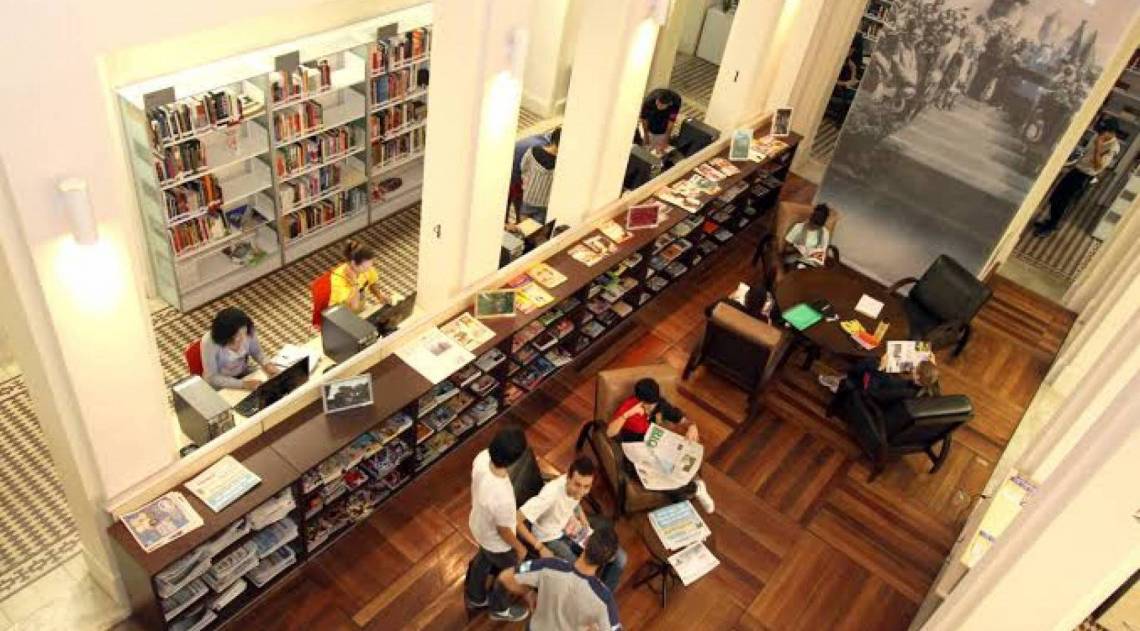 Novos livros são de sociologia, ciências políticas, filosofia, biografia e quadrinhos, entre outros temas - Divulgação/Secretaria de Cultura