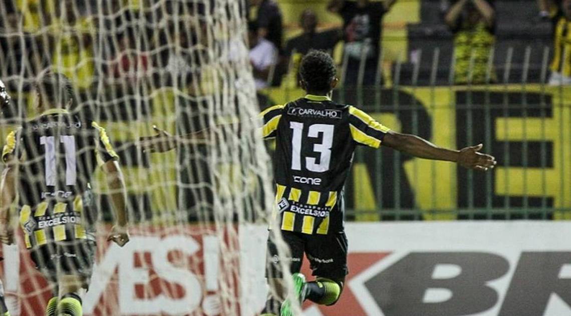 O Volta Redonda colocou bola na trave, teve gol anulado e venceu o Botafogo na estreia da Taça Guanabara - Divulgação