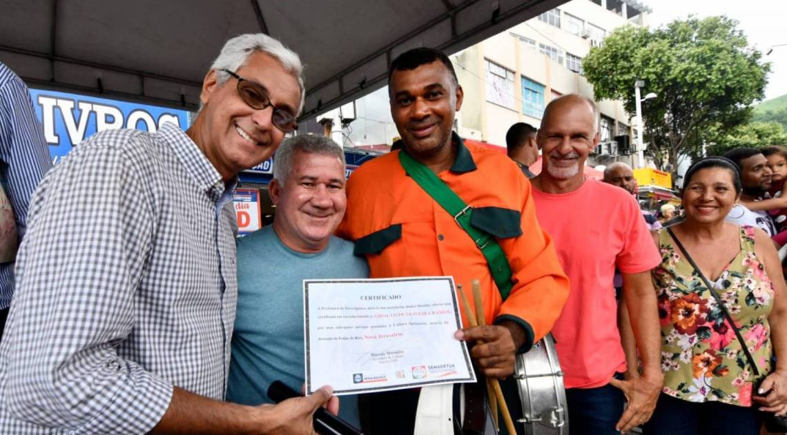 Mestre Gigante recebeu a homenagem do vice-prefeito Carlos Ferreira
