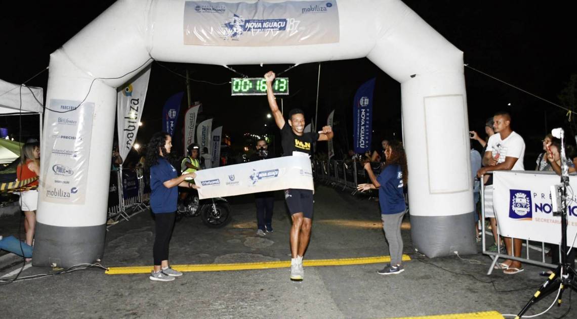 Ricardo Gomes de Oliveira foi o campe&atilde;o da corrida, na categoria masculina 