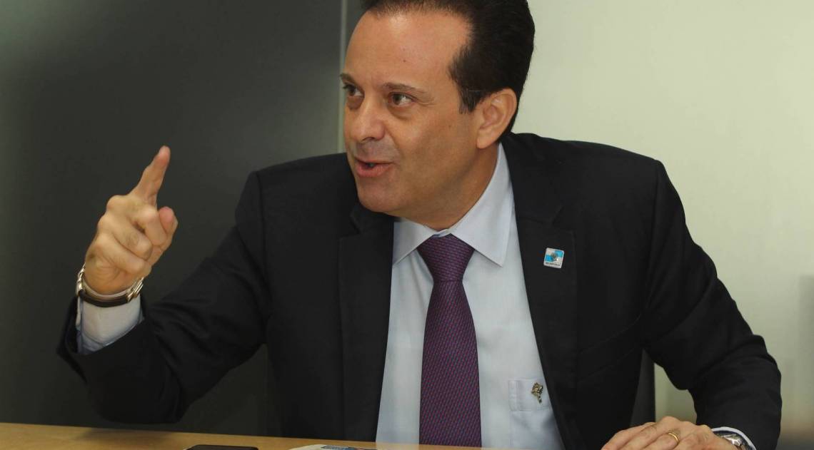  André Moura  secretário da Casa Civil do Estado do Rio, visita o Jornal O Dia e concede entrevista. 