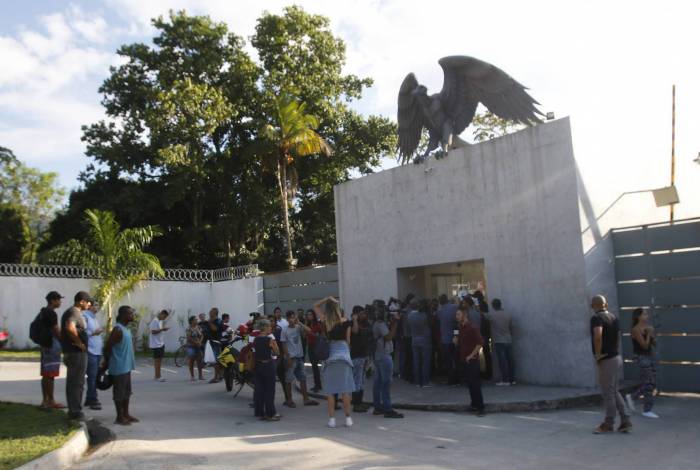 Flamengo explica não liberação de famílias no Ninho e falta de convite para missa