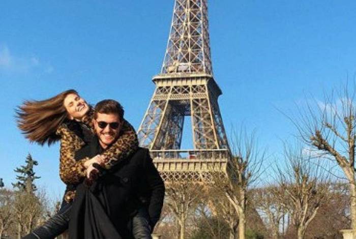 Camila Queiroz e Klebber Toledo - Reprodução Instagram