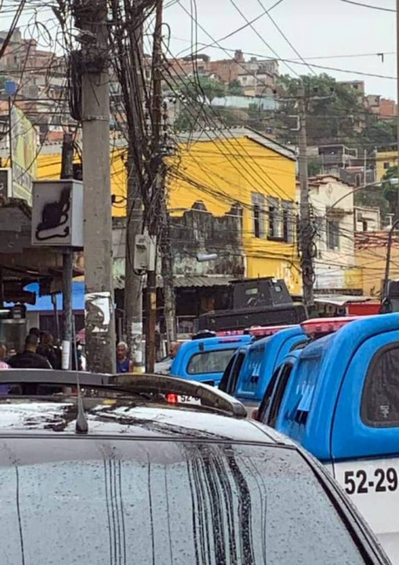 Opera&ccedil;&atilde;o no Morro Urubu