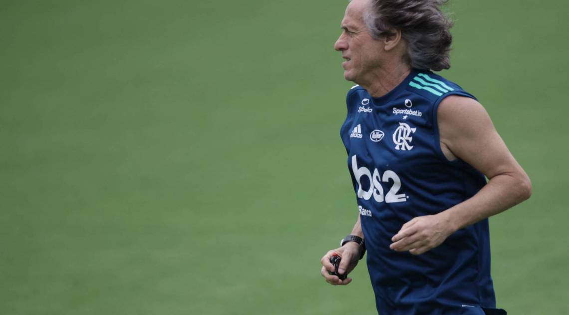 O técnico Jorge Jesus vai escalar reservas em boa parte da Taça Rio - Ricardo Cassiano