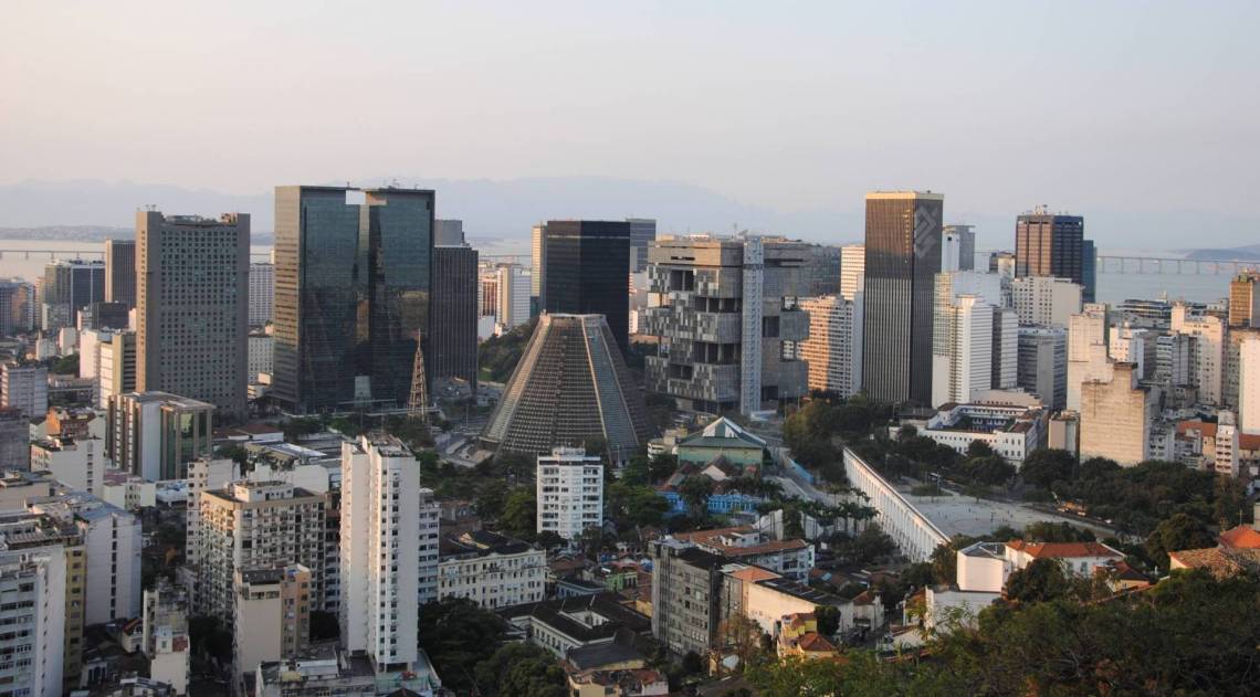Foto do centro do Rio de Janeiro: conhecer a história da cidade ajuda na hora da entrevista de emprego - Reprodução Wikipedia