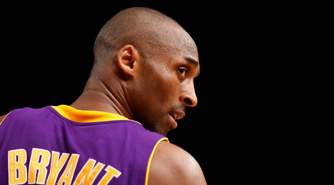 Ex-jogador Kobe Bryant morre em acidente aéreo