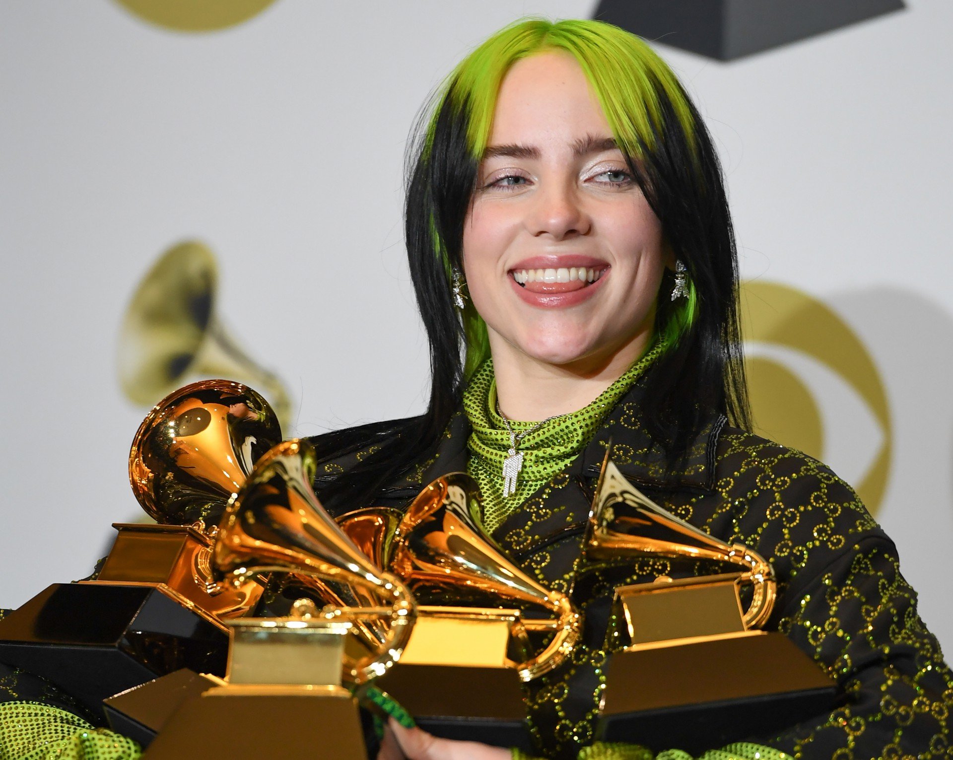 Billie Eilish foi a grande vencedora do Grammy com quatro troféus  - AFP