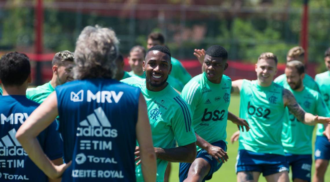 Observados por Jesus, jogadores se preparam para mais uma final - Alexandre Vidal / Flamengo