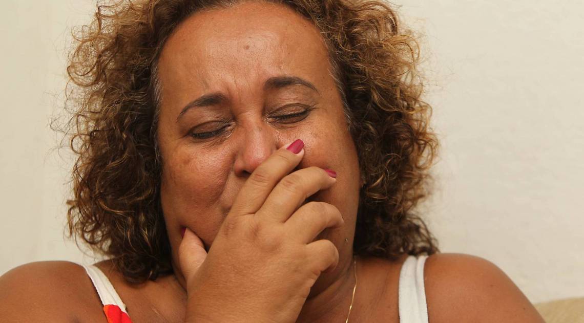 Marília, mãe de Arthur, uma das vítimas do incêndio.