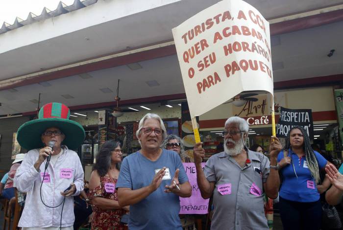 Manifestação de moradores de Paquetá contra a mudança na grade de funcionamento das barcas 