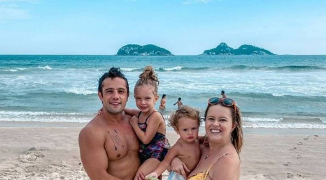 Mari Bridi, Rafael Cardoso e os filhos - Reprodução/Instagram