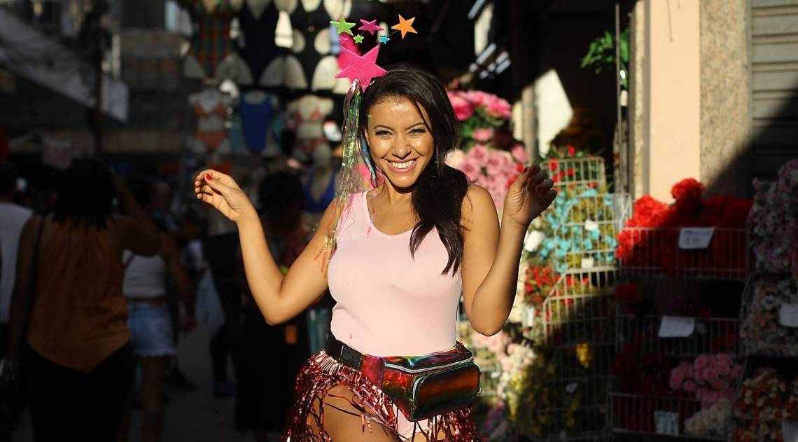 Rio de Janeiro 31/01/2019 - Ensaio tema de Carnaval com a modelo Juliana no SAARA. Foto: Luciano Belford/Agencia O Dia