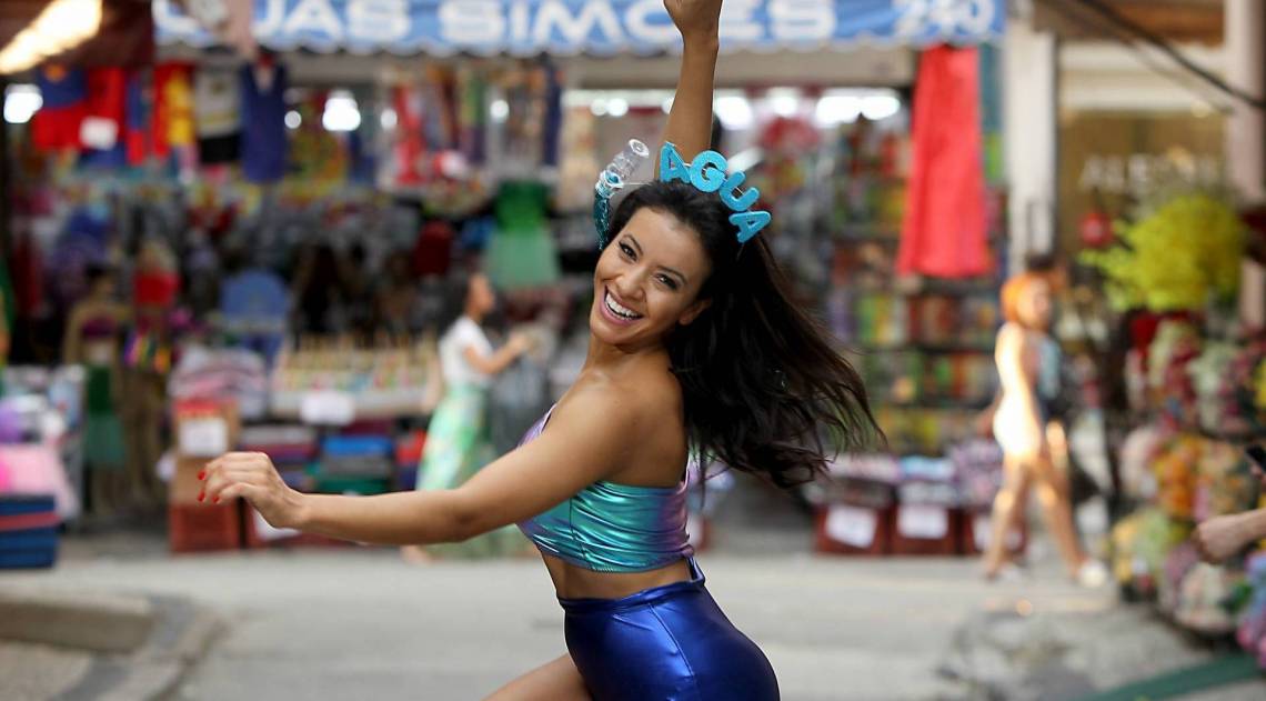 Rio de Janeiro 31/01/2019 - Ensaio tema de Carnaval com a modelo Juliana no SAARA. Foto: Luciano Belford/Agencia O Dia
