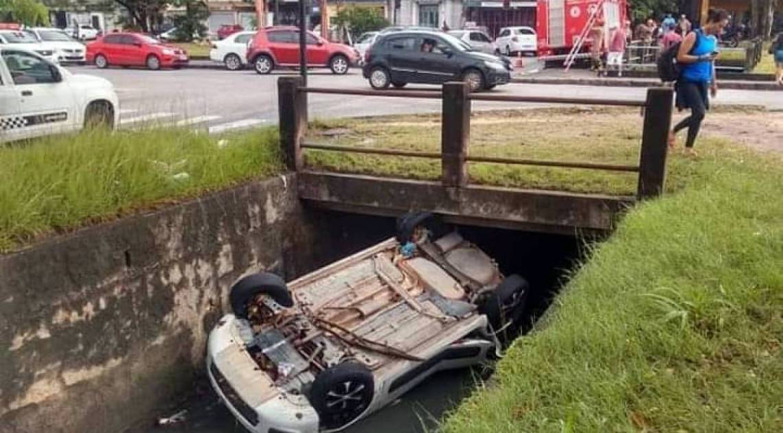Bombeiros fazem buscas pelo autônomo