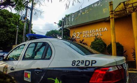 Casal de idosos é esfaqueado dentro de casa em Maricá