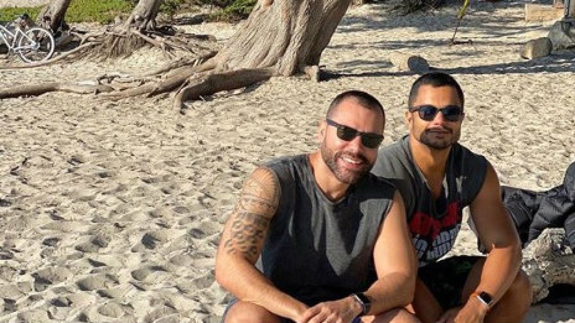 Rodrigo Sant’Anna e o marido, o roteirista Junior Figueiredo - Reprodução Instagram