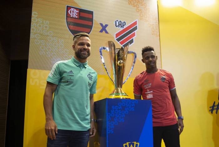 Diego e Wellington promovem o confronto do dia 16, em Brasília, entre Flamengo e Athletico-PR 