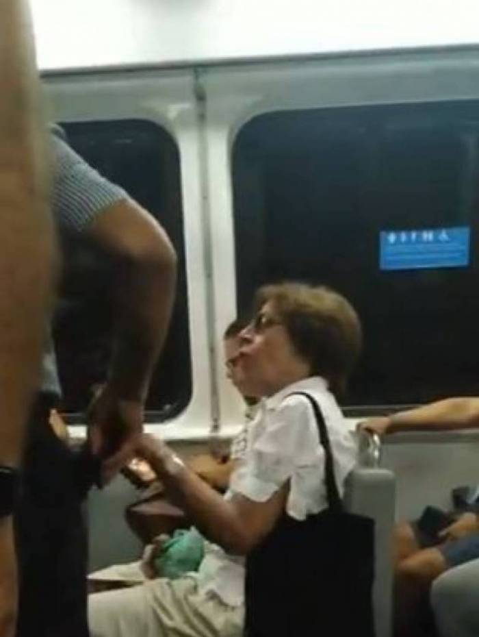 Vídeo: jovem relata caso de racismo e xenofobia no metrô