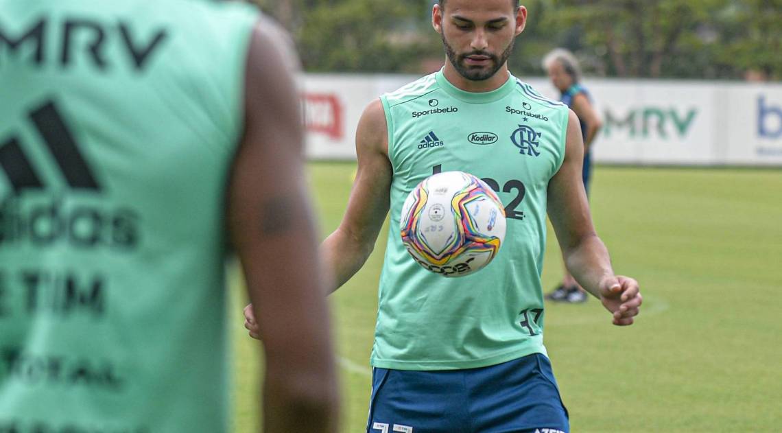 O volante Thiago Maia está emprestado pelo Lille, da França - Alexandre Vidal / Flamengo