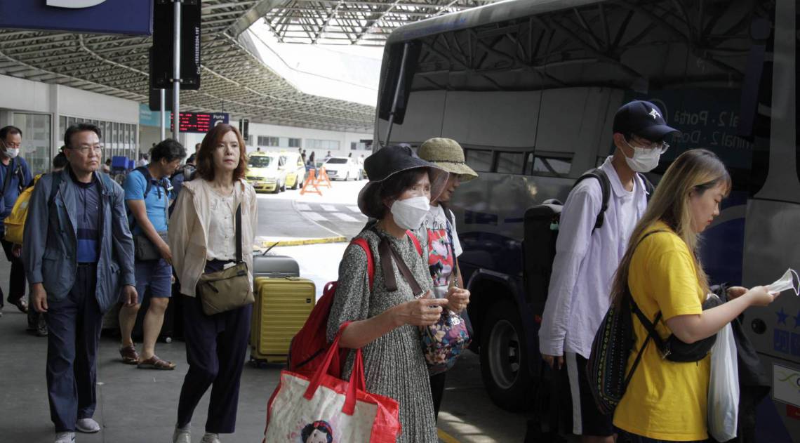 Rio,05/02/2020-AEROPORTO DO GALEAO,surto de coronavirus, desembarque de coreanos no aeroporto do Galeao,na foto.grupo de coreanos .Foto: Cleber Mendes/Agência O Dia
