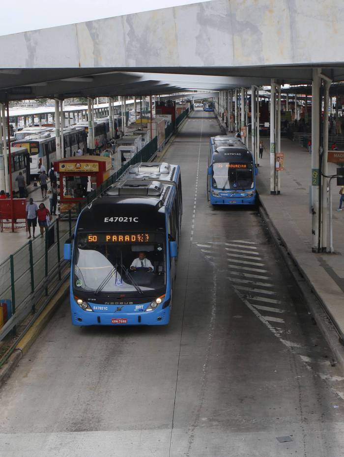 Ônibus vão fazer trajeto do BRT Transoeste