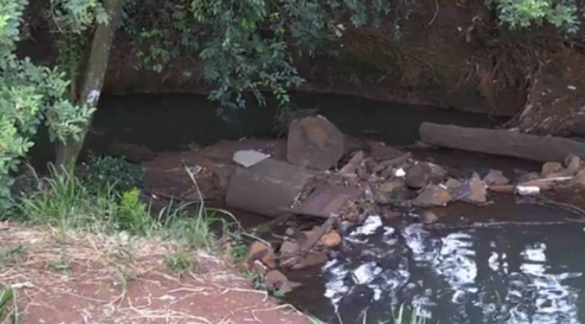 Corpo de Ramiciely Carlessi Jacinto foi encontrado dentro de córrego no Jardim Itália, em Foz do Iguaçu, no Paraná