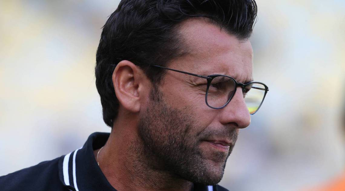 09/02/2020 - FLUMINENSE X BOTAFOGO se enfrentam, neste domingo, no Maracana pela 6 rodada do Campeonato Carioca. Na foto o tecnico ALberto Valentim do time do Botafogo. Foto: Daniel Castelo Branco / Agencia O Dia - Daniel Castelo Branco / Agencia O Dia