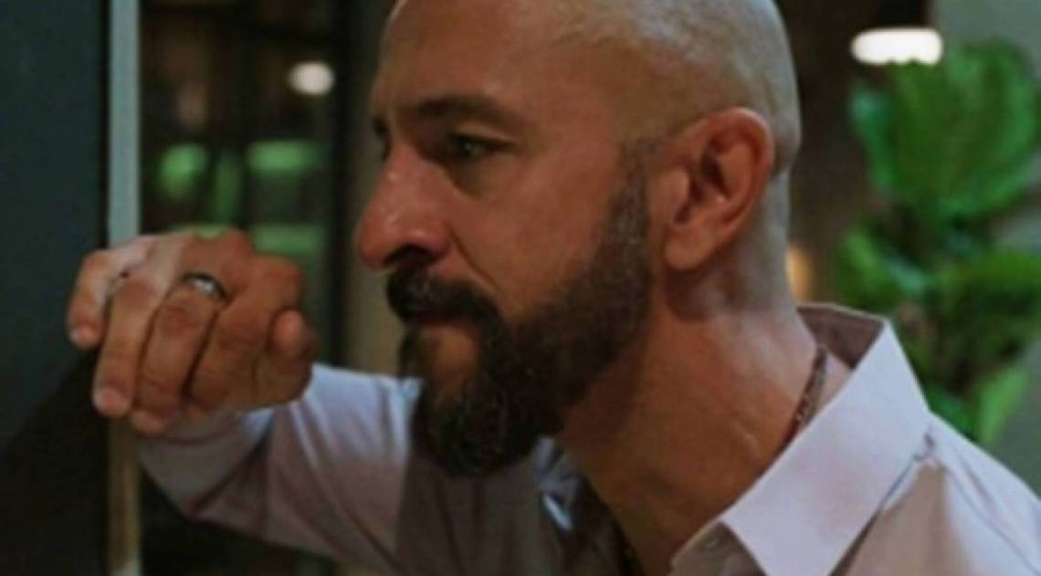 Álvaro (Irandhir Santos) 