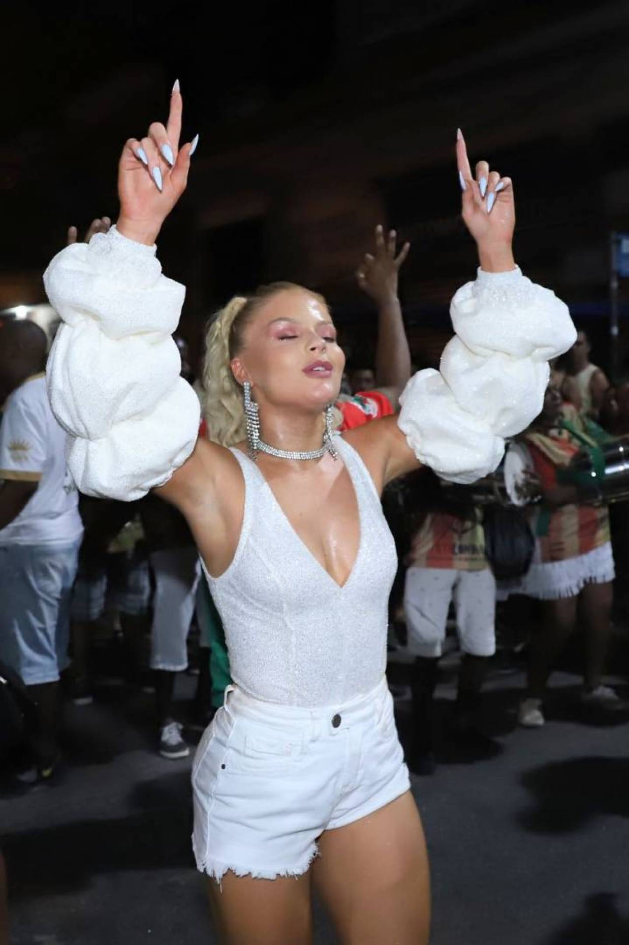 Luísa Sonza, Pocah e David Brazil participam de ensaio da Grande Rio