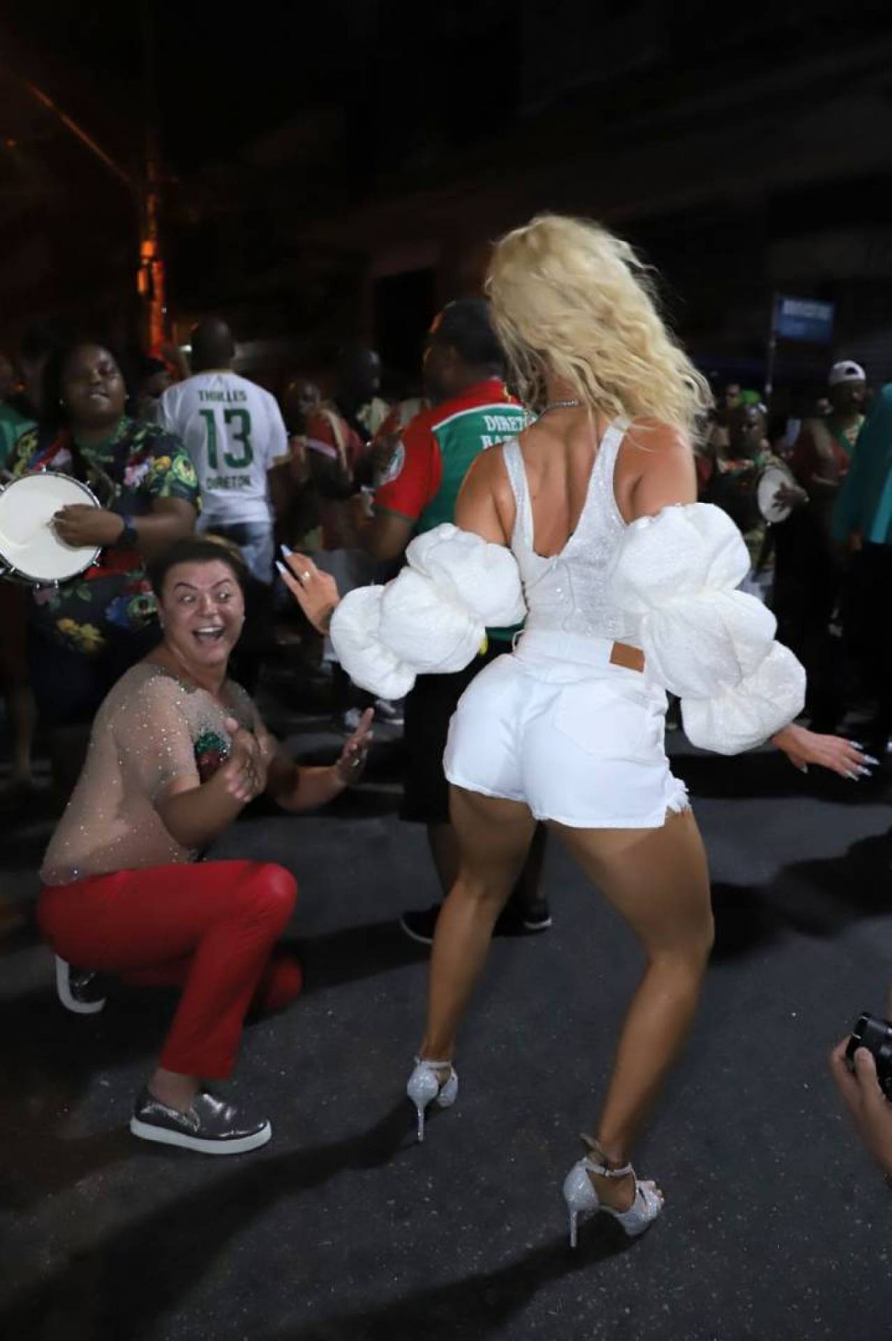 Luísa Sonza, Pocah e David Brazil participam de ensaio da Grande Rio