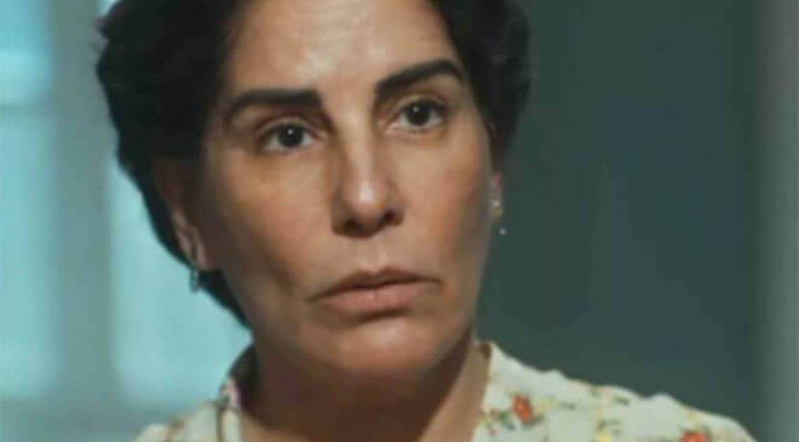 Lola (Gl&oacute;ria Pires) em &Eacute;ramos Seis