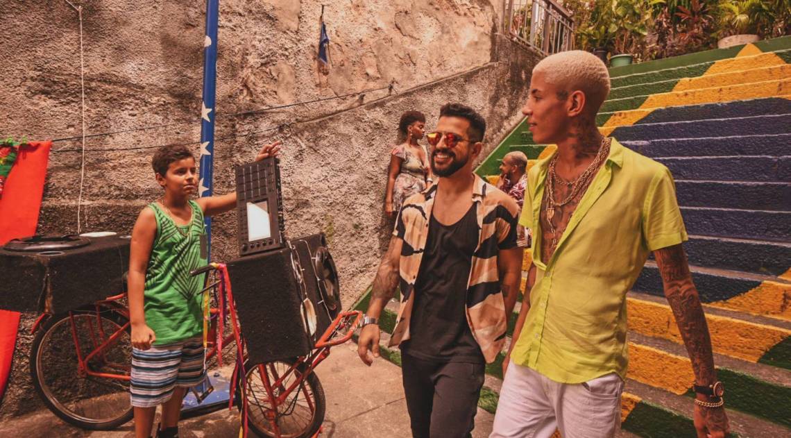 Dennis DJ e MC Don Juan lan&ccedil;am m&uacute;sica juntos