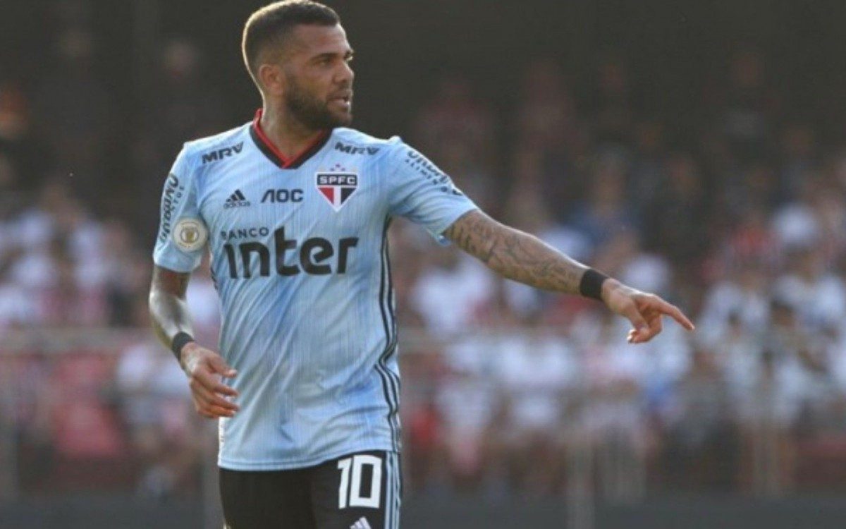 Daniel Alves - Rubens Chiri / saopaulofc.net