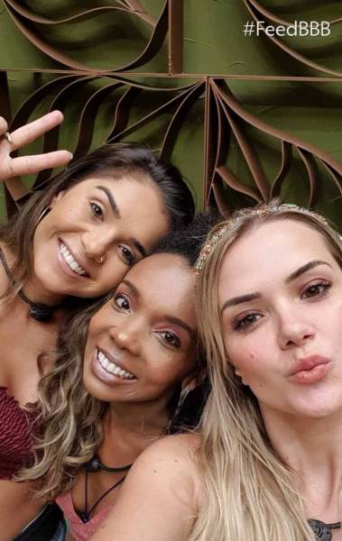 Gizelly, Thelma e Marcela