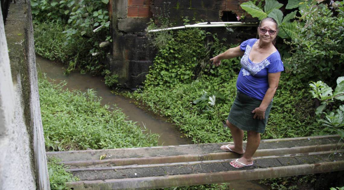 Rio,12/02/2020- PARACAMBI,Bairro Ponte Coberta, Especial ,Despejo de esgoto in natura na Bacia do Rio Guandu,na foto.Martha Rodrigues .Foto: Cleber Mendes/Agência O Dia