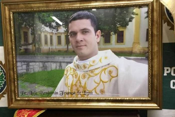 Falso padre que aplicava golpes em Seropédica foi preso em ação conjunta em Recife, Pernambuco