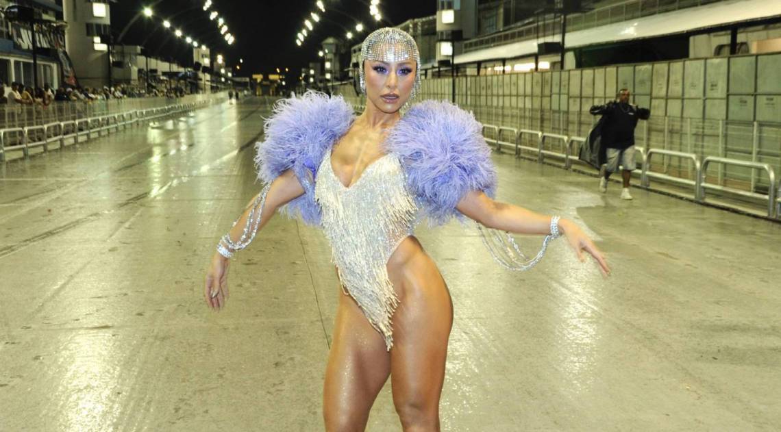 Sabrina Sato no último ensaio técnico da Gaviões da Fiel no Sambódromo do Anhembi, em São Paulo