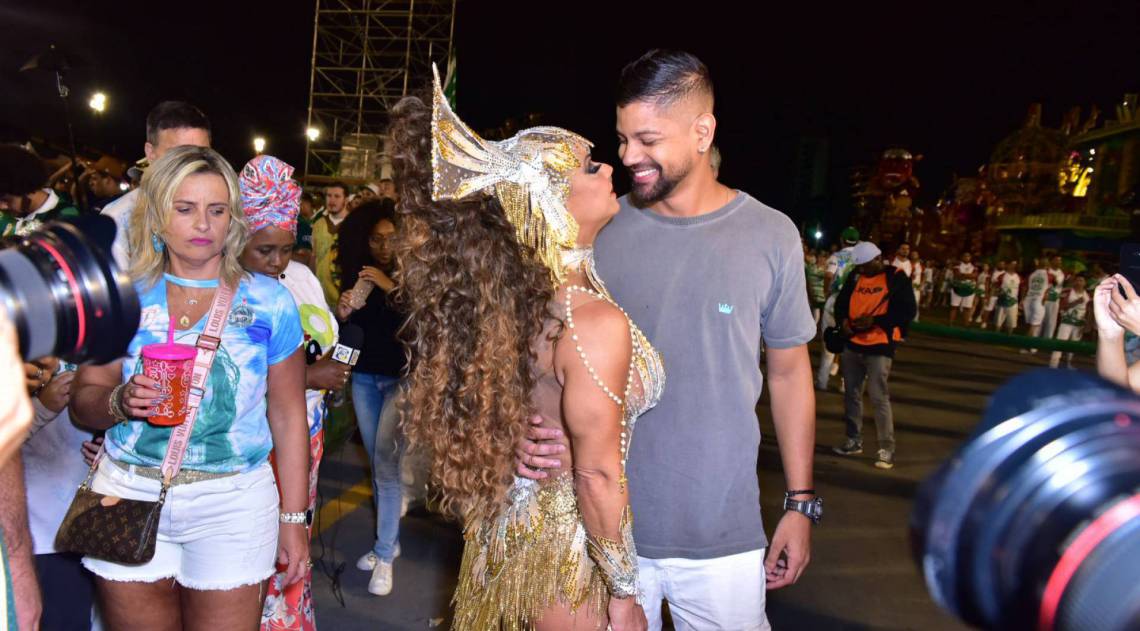 Viviane Araújo no ensaio técnico da Mancha Verde no Sambódromo do Anhembi, em São Paulo