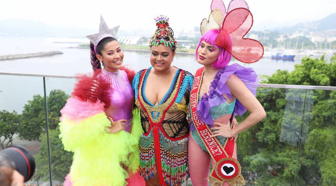 Famosos no Bloco da Preta