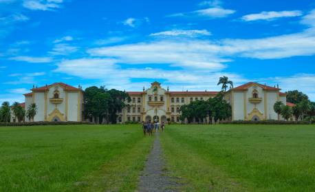 Após luto pela morte de aluno, Universidade Rural retoma aulas presenciais